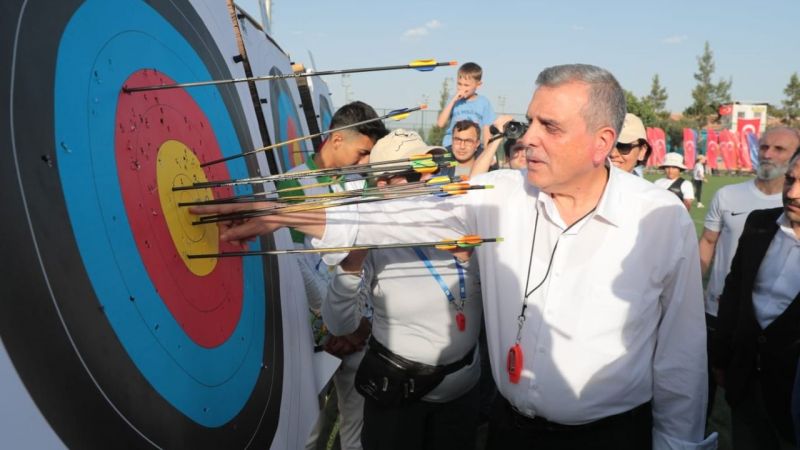 Beyazgül, “Gençlere yönelik desteklerimiz devam edecek”