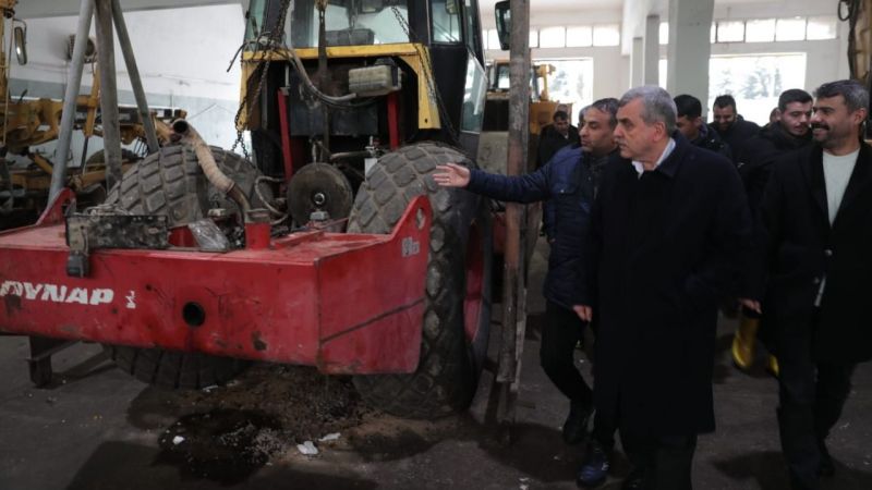 Beyazgül, karla mücadelede çalışmalarını denetledi