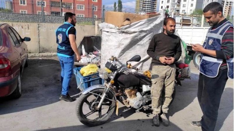 Motosiklet ve sürücüleri denetlendi