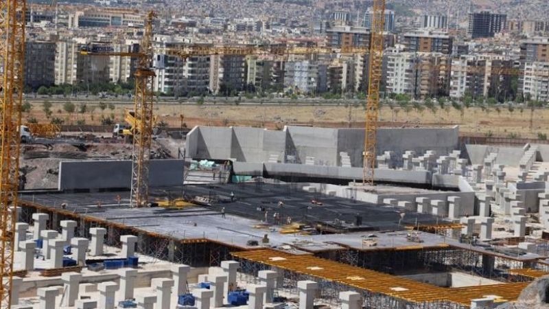 Bir türlü Urfa Şehir Hastanesini bitiremediler