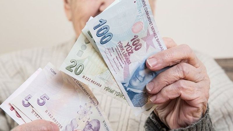 Emekli ve memur maaşı belli oluyor