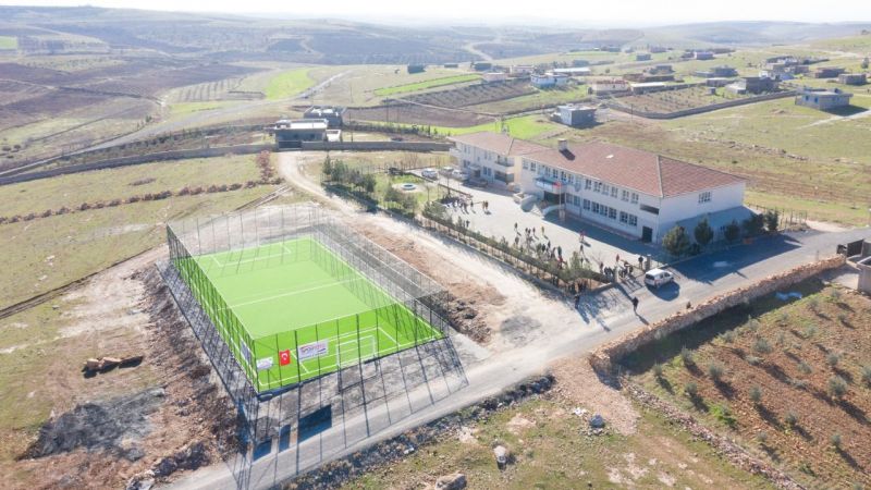 Eyyübiye’ye yapılacak 20 halı sahadan 5’i tamamlandı