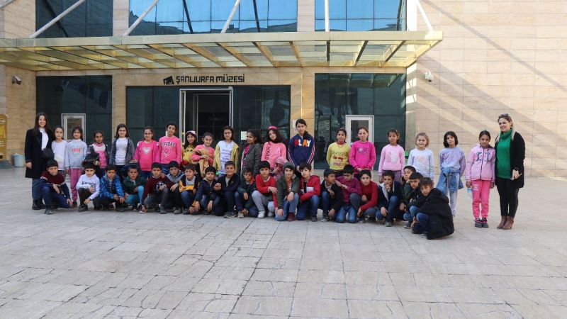 Çocuklar, Haliliye ile tarihlerini öğreniyor