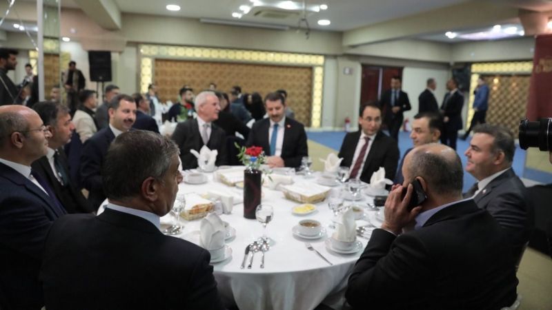 10 Ocak’ta siyaset ,bürokrasi medya ile buluştu