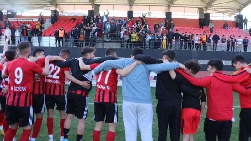 Karaköprüde hedef play off finali