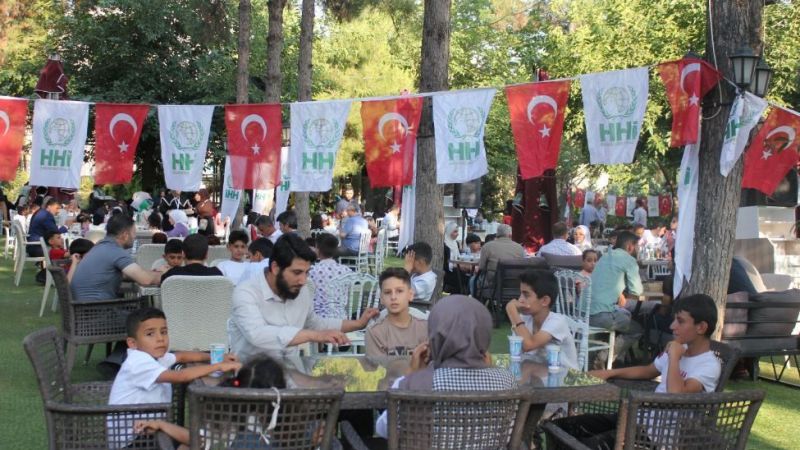 İHH, bu bayramda da 200 yetimi sevindirdi !