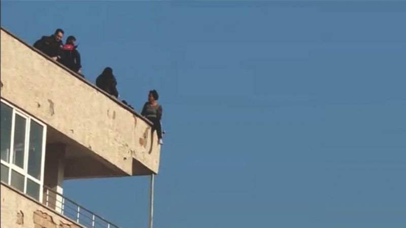 Urfa'da feci olay! Güçlükle ikna edildi