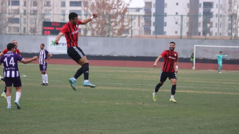 Karaköprü'nün zirve inadı sürüyor