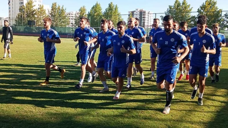 Taraftarın merak ettiği soru cevap buldu! Kimler gidecek?