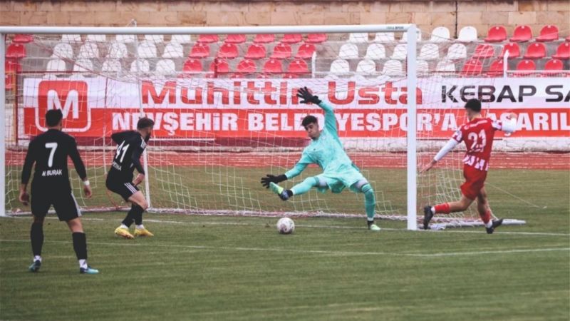 Karaköprü'nün  galibiyet serisi sona erdi