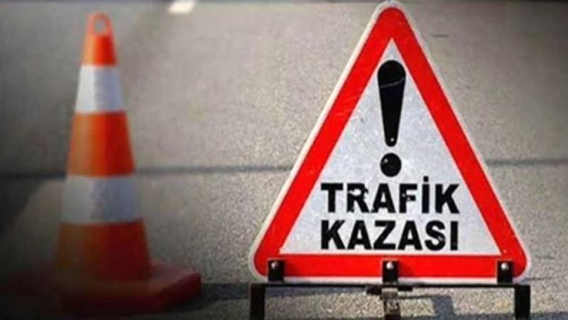 Urfa’da iki otomobil çarpıştı