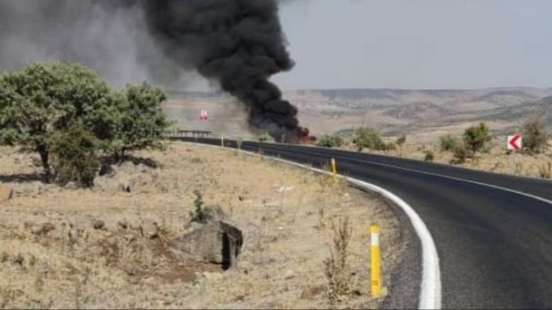 Alev topuna dönen araçtan mucize kurtuluş!