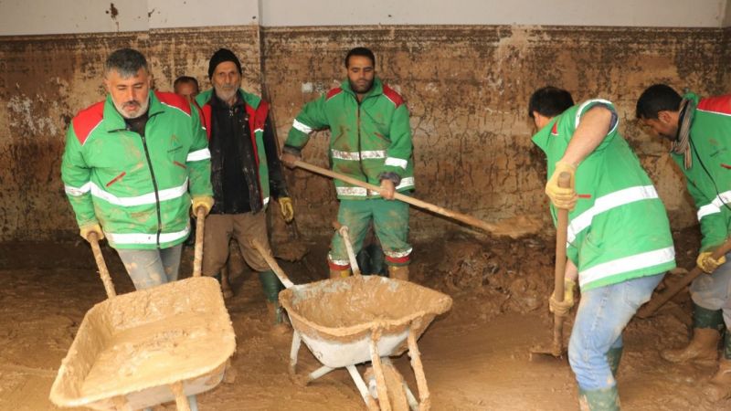 Karaköprü’de selden zarar gören evler onarılıyor