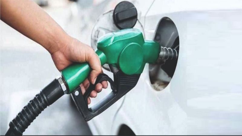 Araç sahipleri dikkat! Benzin ve motorine zam yapıldı