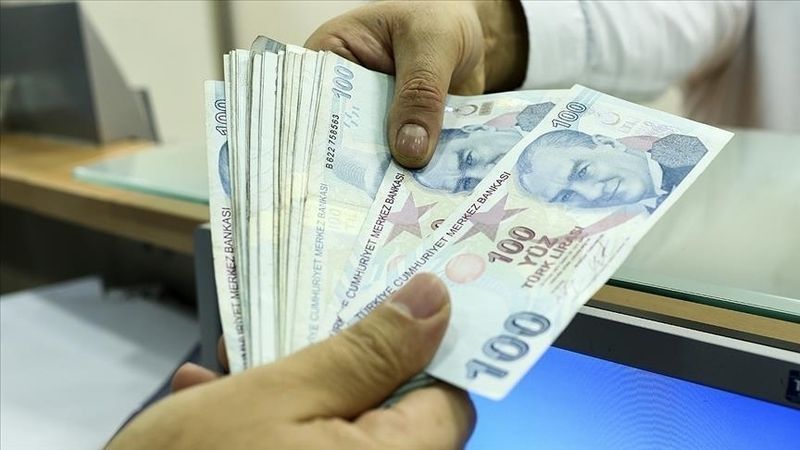 Memur maaşları 4 gün erkene çekildi