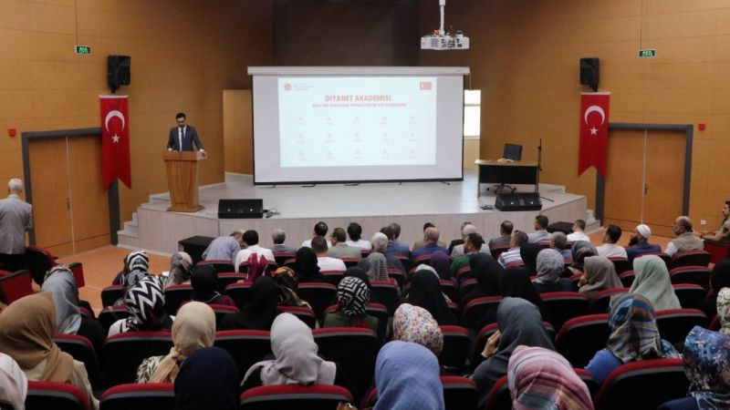 Şanlıurfa Dini İhtisas Merkezi ilk mezunlarını veriyor