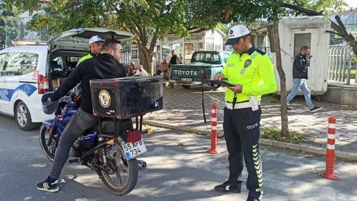 Motosiklet sürücülerine ceza yağdı