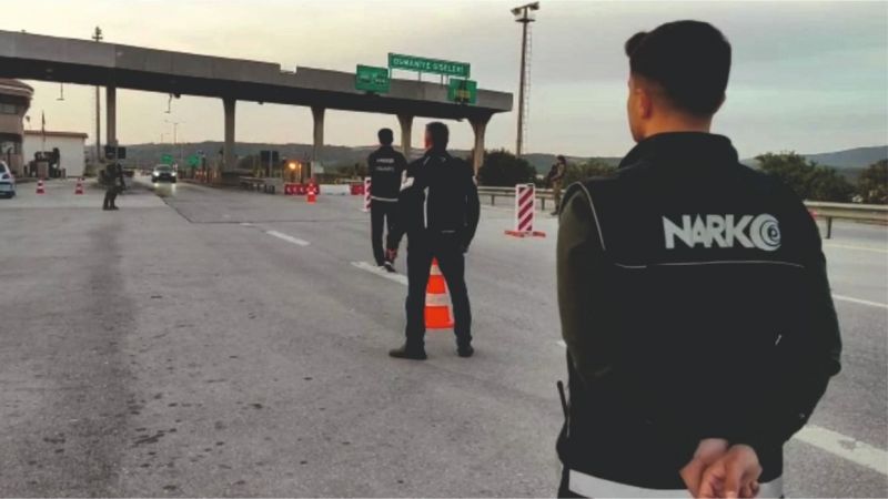 Otoyol'da uyuşturucu avı