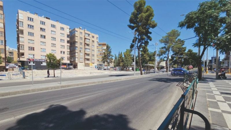 Atatürk Bulvarı yeniden trafiğe kapatıldı