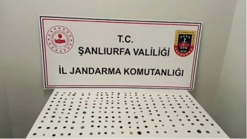 Tarihi eserleri satmaya çalışıyorlardı! Yakayı ele verdiler