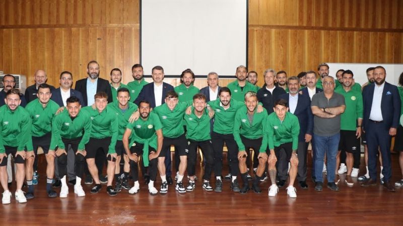 Siyasilerden Urfaspor'a 'yalnız değilsiniz' mesajı