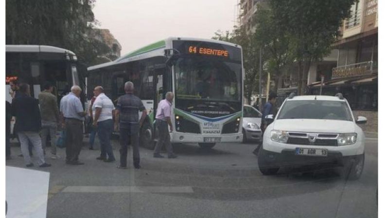 Geç gelen 64 numaralı otobüsler zamandan çalıyor!