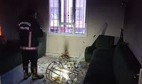 Sinir krizi geçirip, evi ateşe verdi