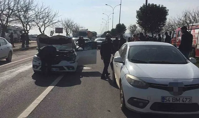 Zincirleme trafik kazası: 11 yaralı
