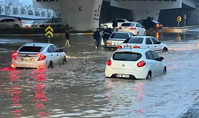 Yağmur yağdı, Eyyübiye'de altyapı yine çöktü