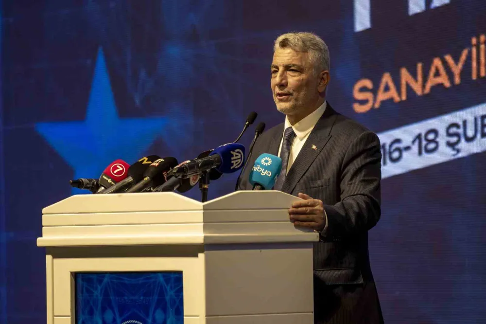 Ticaret Bakanı Bolat: "Türkiye’ye kimse yan bakamayacak"