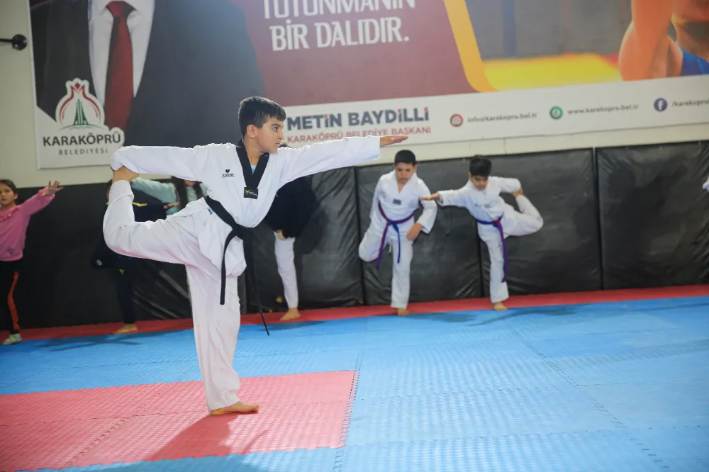 Karaköprü’de çocuklar ücretsiz spor kurslarıyla hayallerine koşuyor