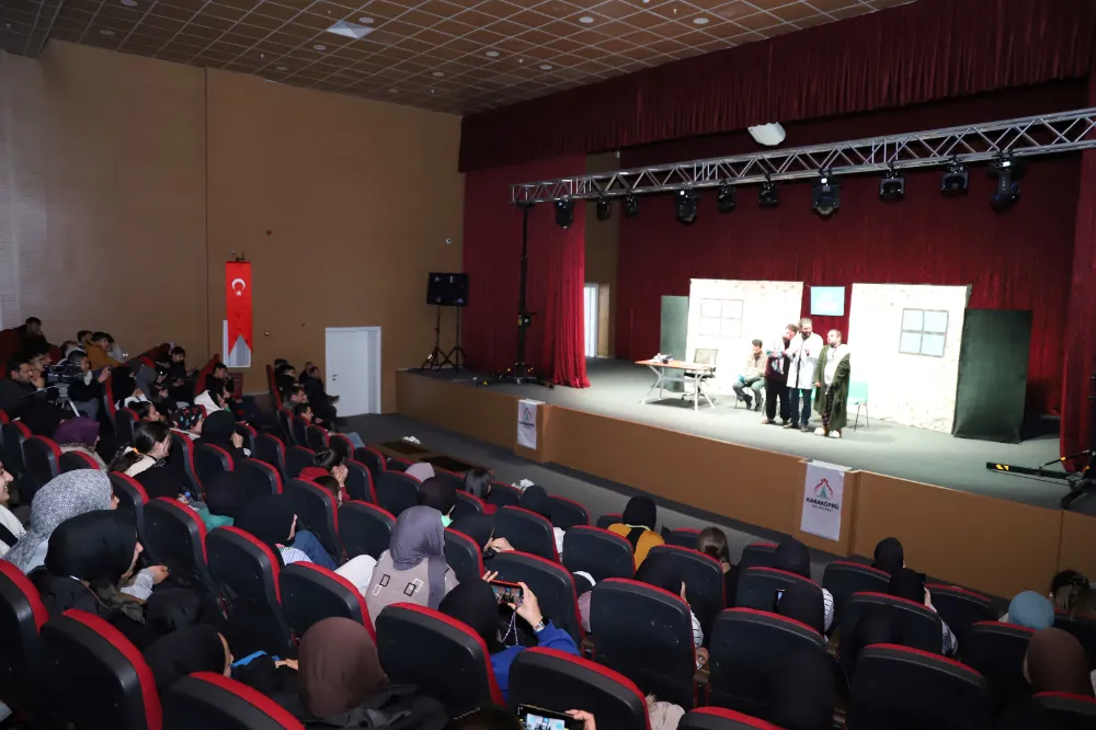Karaköprü’de boykotun önemini anlatan tiyatro oyunu sahnelendi