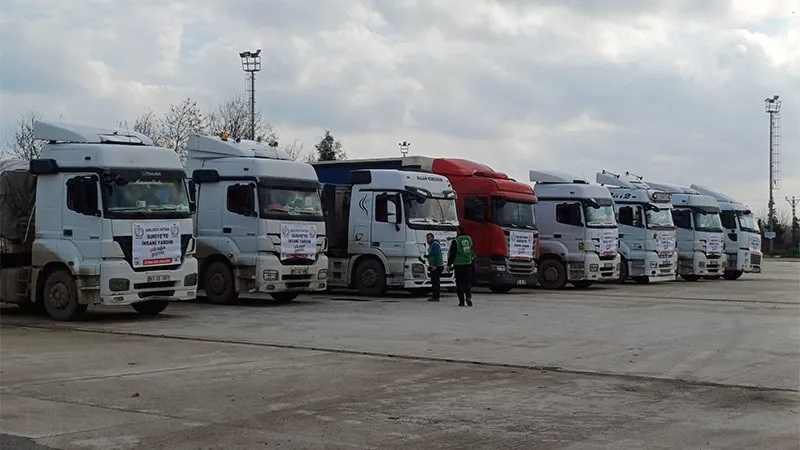 Urfa’dan Suriye'ye 8 tır insani yardım
