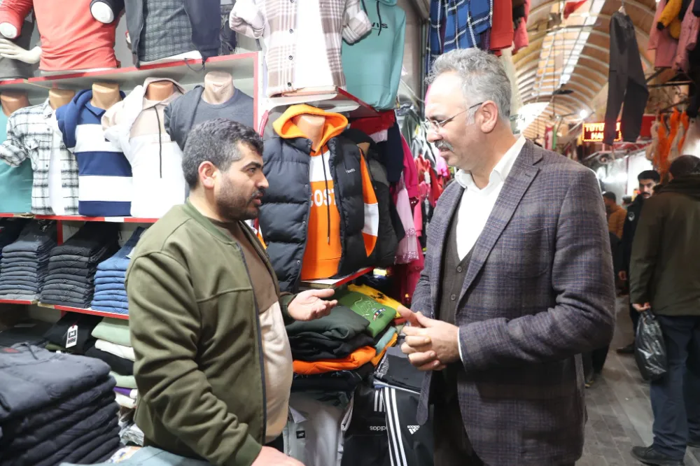 Mehmet Kuş ve meclis üyeleri esnafla buluştu