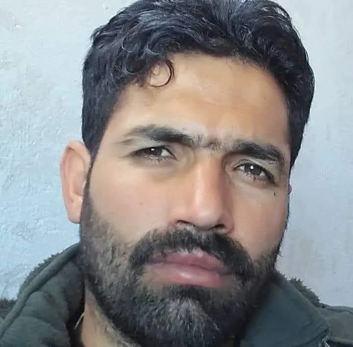 İki otomobil kafa kafaya çarpıştı: 1 ölü, 3 yaralı