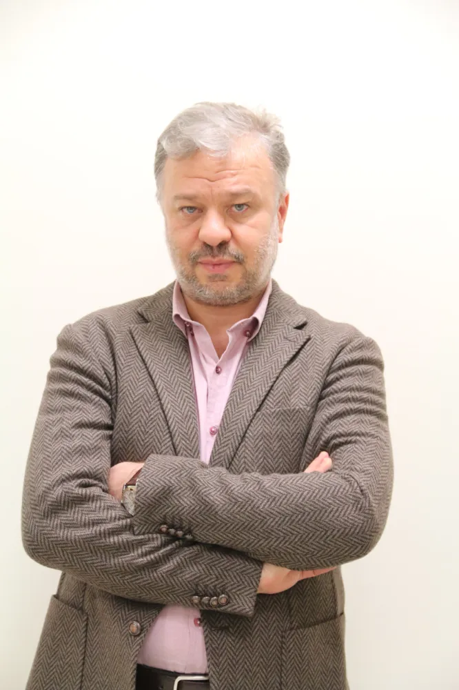 "GLOKOM DÜNYANIZI KARARTMASIN!"