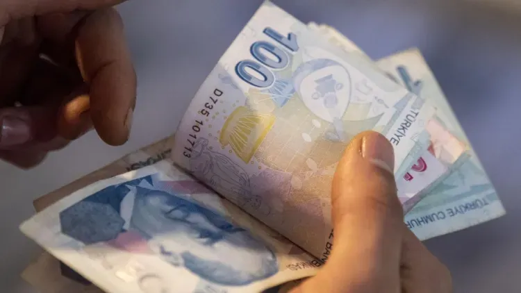 Emekliye 3 bin lira ikramiye Resmi Gazete'de