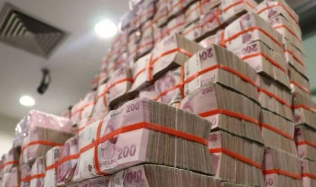 Bütçe Şubat ayında 153,8 milyar TL açık verdi