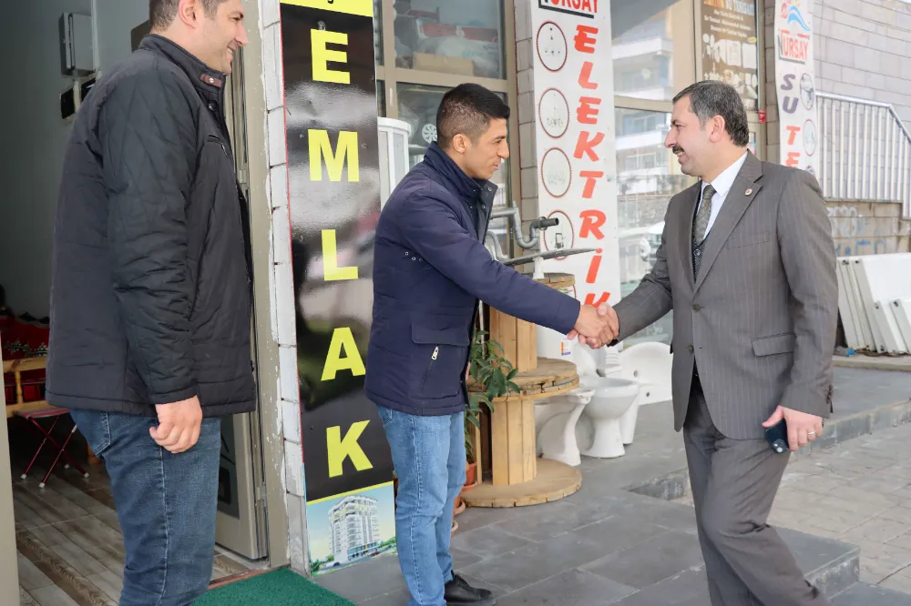 BAYDİLLİ SEYRANTEPE'DE ESNAF VE VATANDAŞLARA PROJELERİNİ ANLATTI