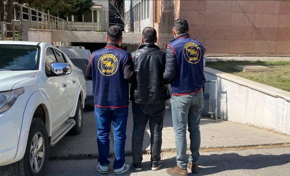 11 ayrı suçtan 10 yıldır aranan şüpheliyi jandarma yakaladı