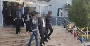 Akçakale’de dolandırıcılık operasyonu: 5 tutuklama