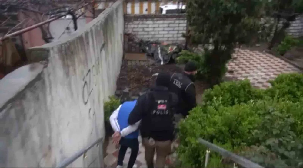 Sokağı savaş alanına çeviren terör yandaşları gözaltına alındı