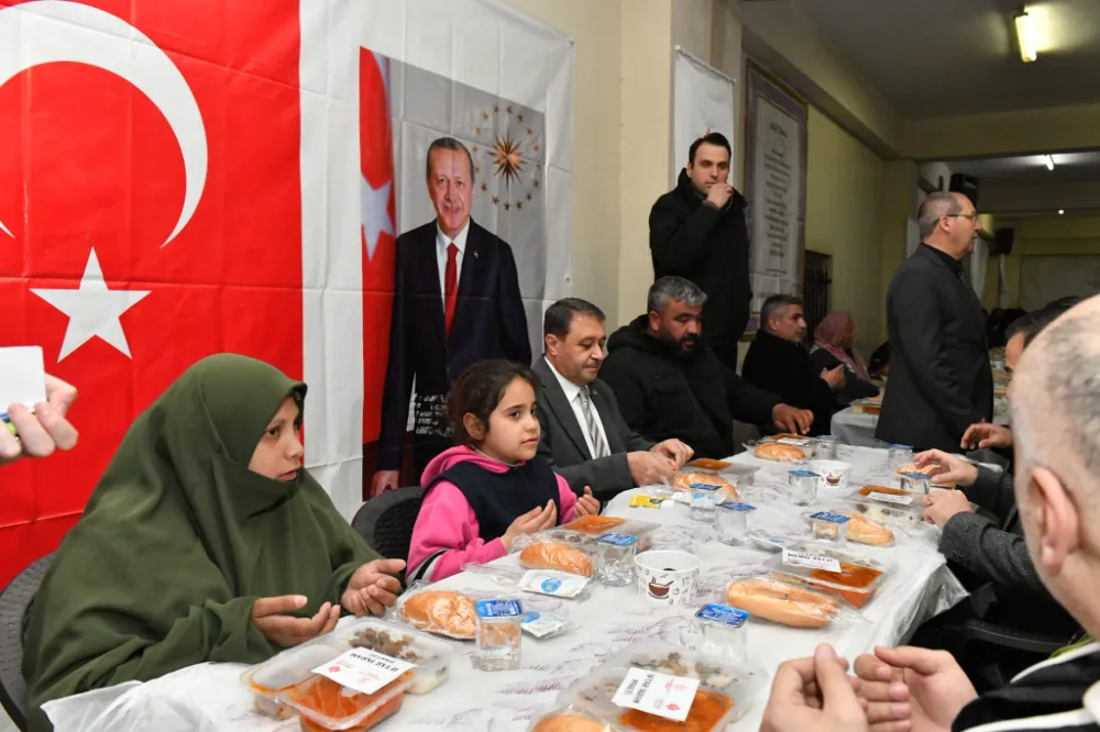 VALİ ŞILDAK, HAYIRSEVERLERİN İFTAR PROGRAMINA KATILDI