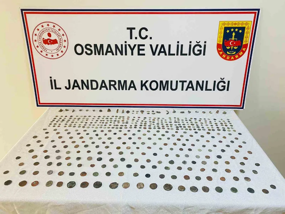 Yolcu otobüsünde 477 sikke ve bronz objeler ele geçirildi