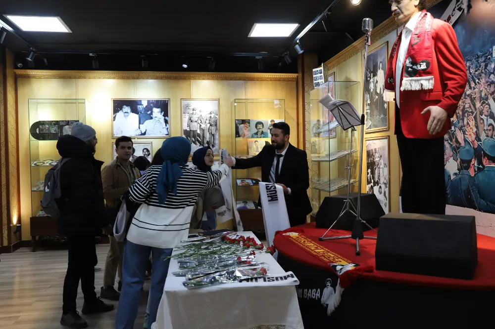 MÜSLÜM GÜRSES’İN ÖLÜM YIL DÖNÜMÜNDE MÜZESİNE YOĞUN İLGİ