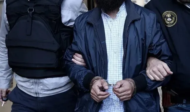 Terör saldırısı için hazırlık yapan 2 DEAŞ’lı, İstanbul’da jandarma ve polis kıyafetiyle yakalandı