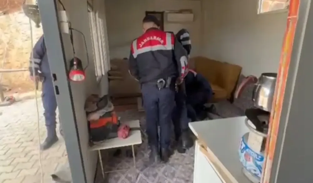 21 yıl 3 ay kesinleşmiş hapis cezası olan şahıs yakalandı