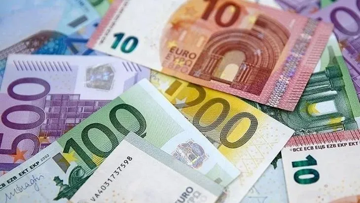 SGK, 7 bin anne ve bakıcıya 325 avro destek verecek