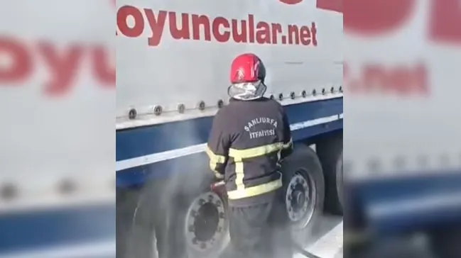 Haliliye’de TIR yandı