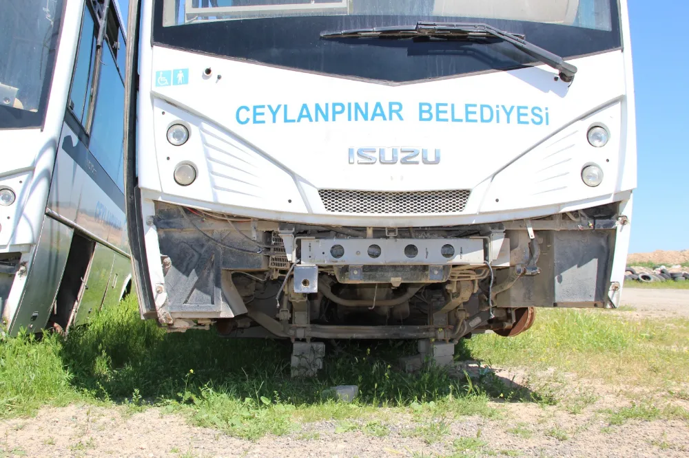 “Bu enkazı ayağa kaldırarak hizmet etmeye çalışıyoruz”